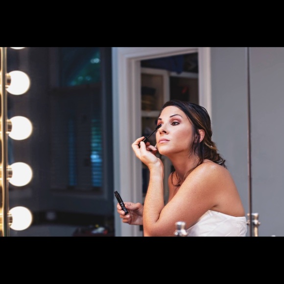 Meet your Posher, Kristina - Picture 3 of 4